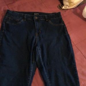 Dark ankle length skinny jeans